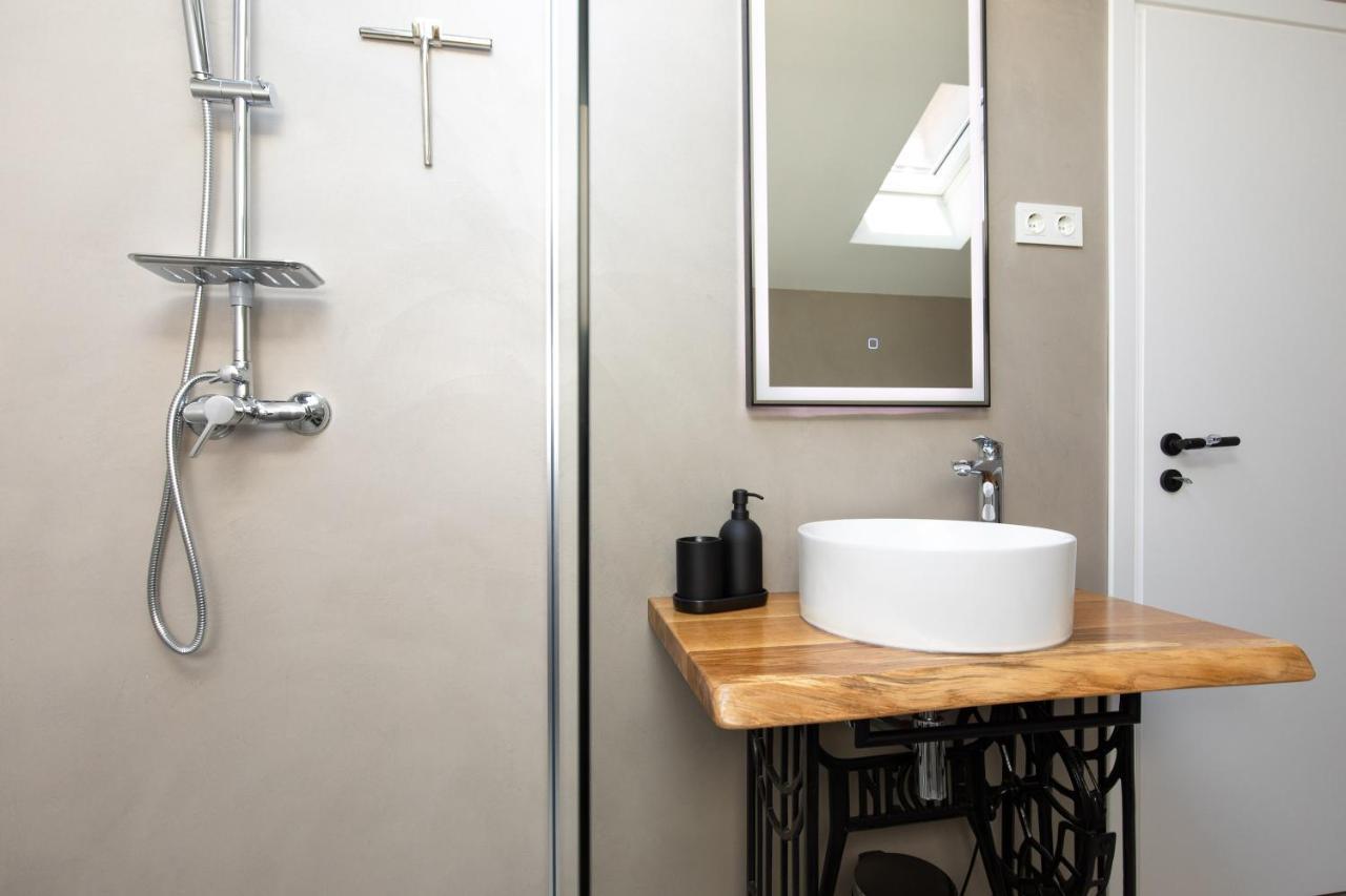 Bellmar Apartments Njivice Ngoại thất bức ảnh