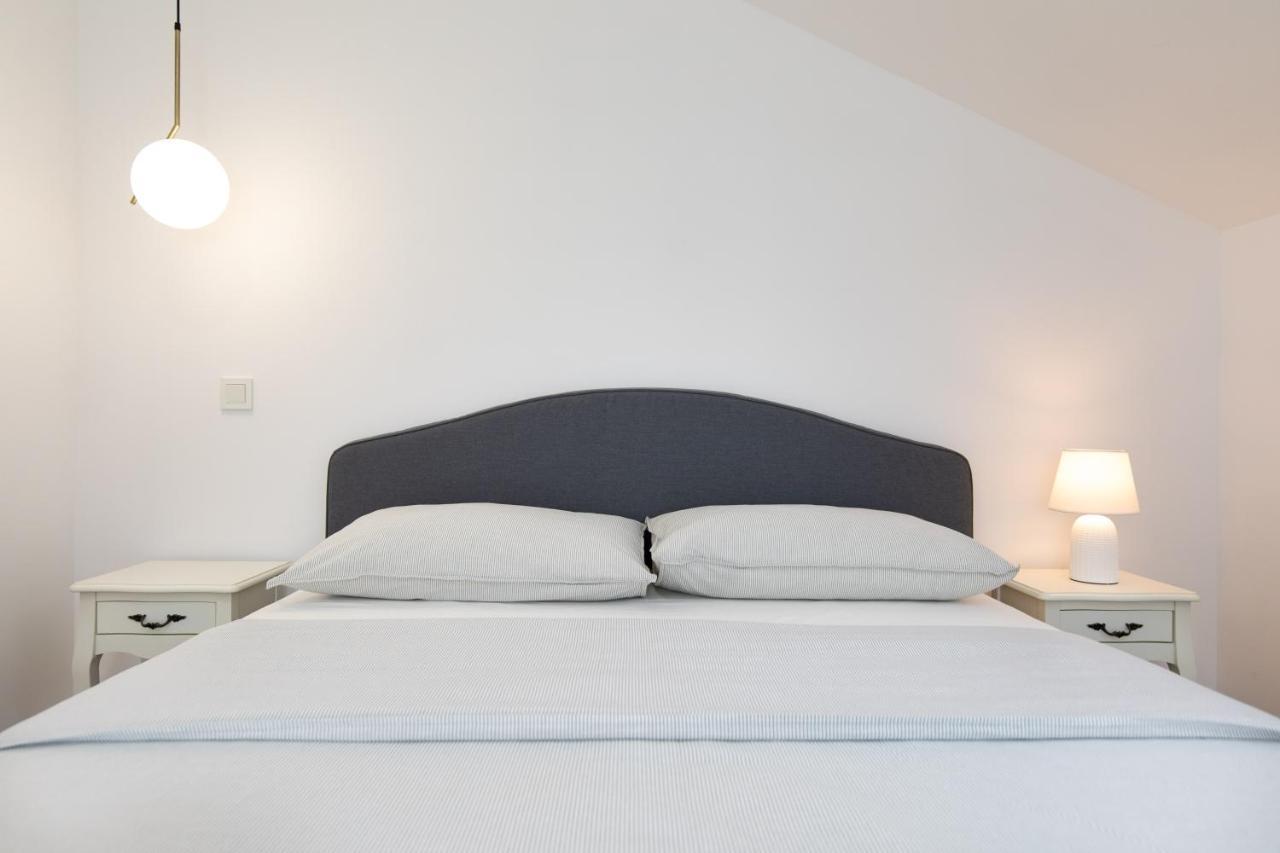 Bellmar Apartments Njivice Ngoại thất bức ảnh